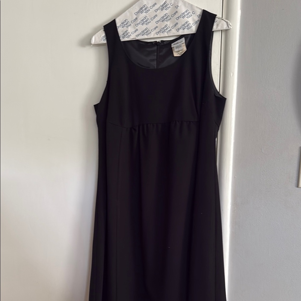 Elegant Black Maternity Sleeveless Dress